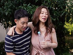 熟女の恩返し 翔田千里 サンプル動画サムネイル